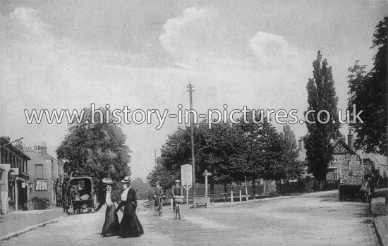 Chigwell Road junction Manor Road, Woodford Bridge, Essex. c.1910